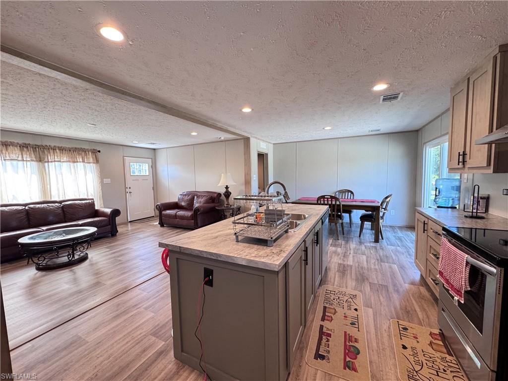 MONTURA RANCH ESTATES - Residential