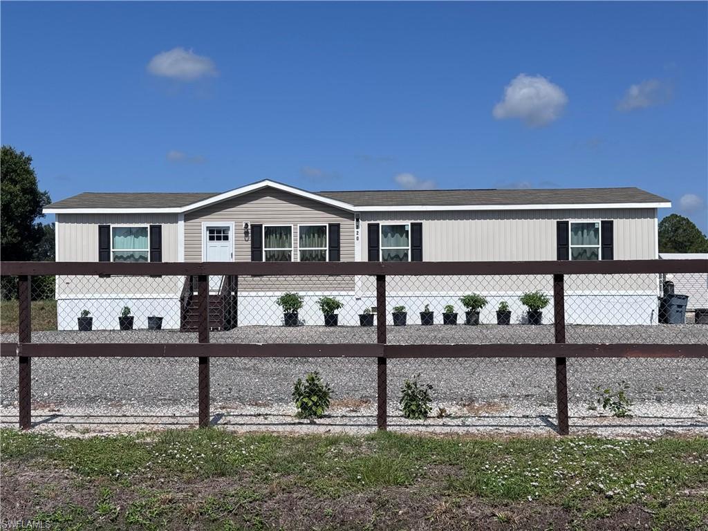 MONTURA RANCH ESTATES - Residential