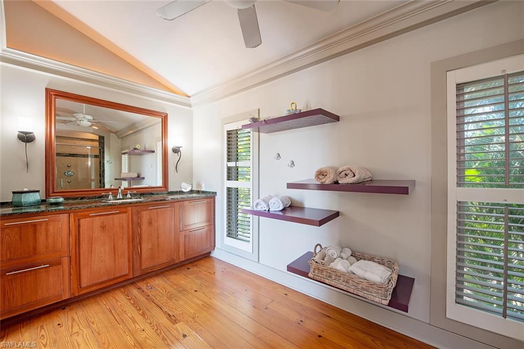AQUALANE SHORES - Residential