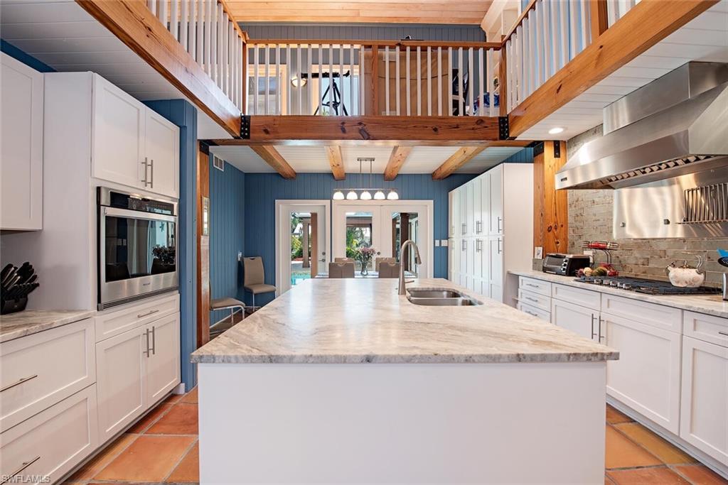AQUALANE SHORES - Residential