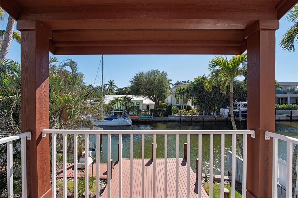 AQUALANE SHORES - Residential