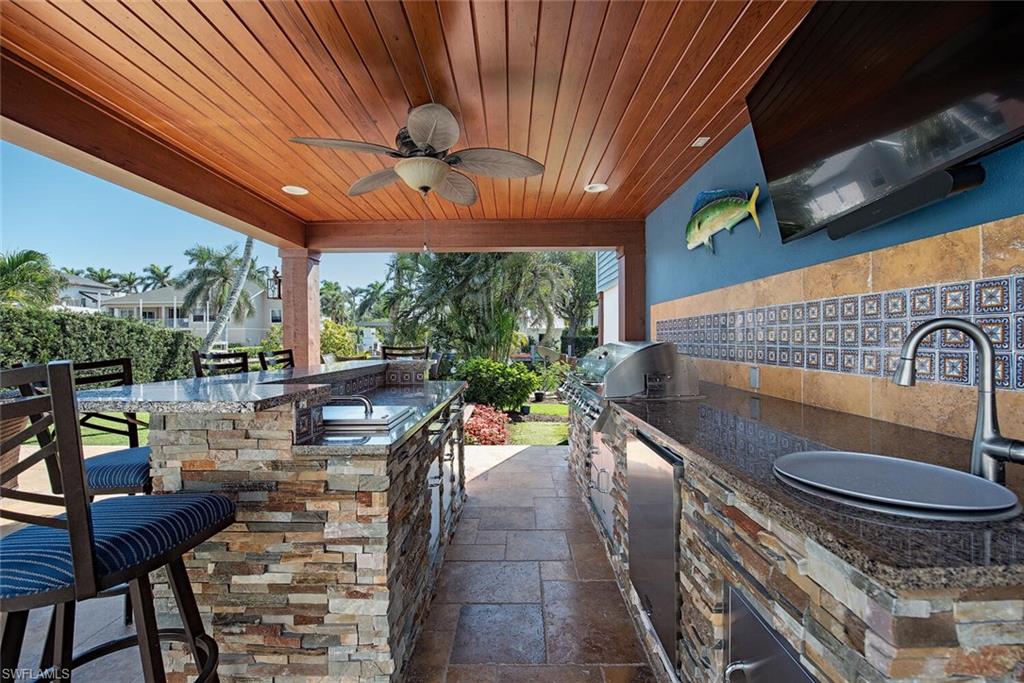 AQUALANE SHORES - Residential