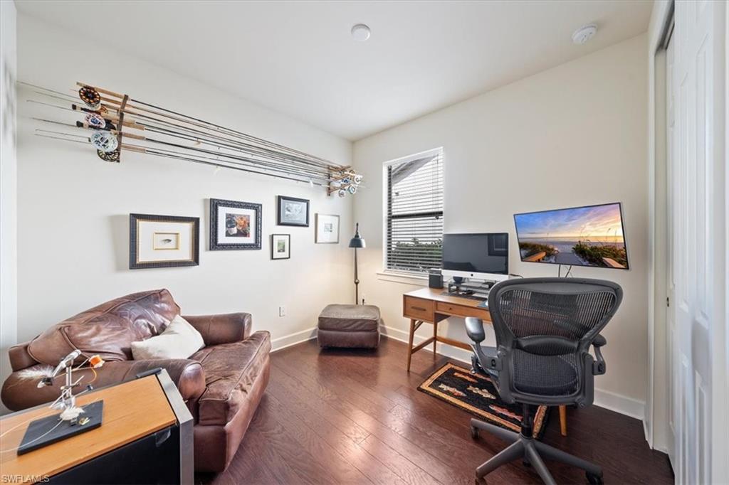 CAMDEN LAKES - Residential