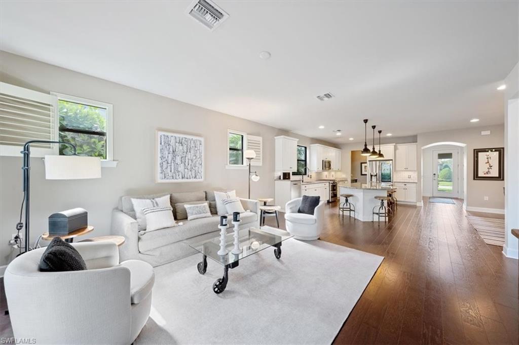 CAMDEN LAKES - Residential