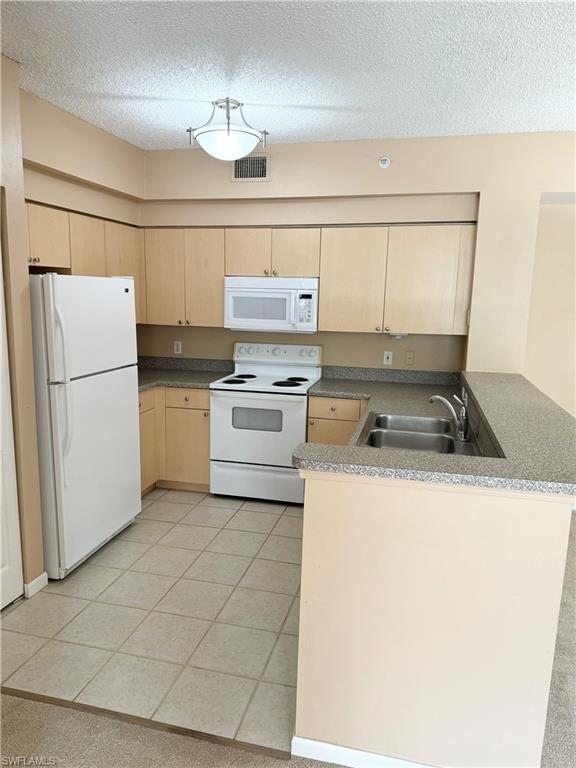 RESERVE AT NAPLES - Residential Lease