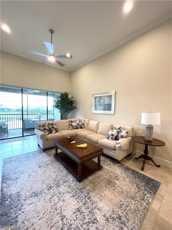 ESPLANADE - Residential Lease