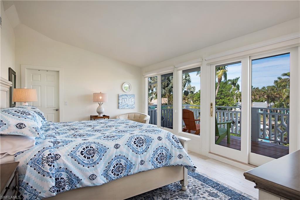 AQUALANE SHORES - Residential