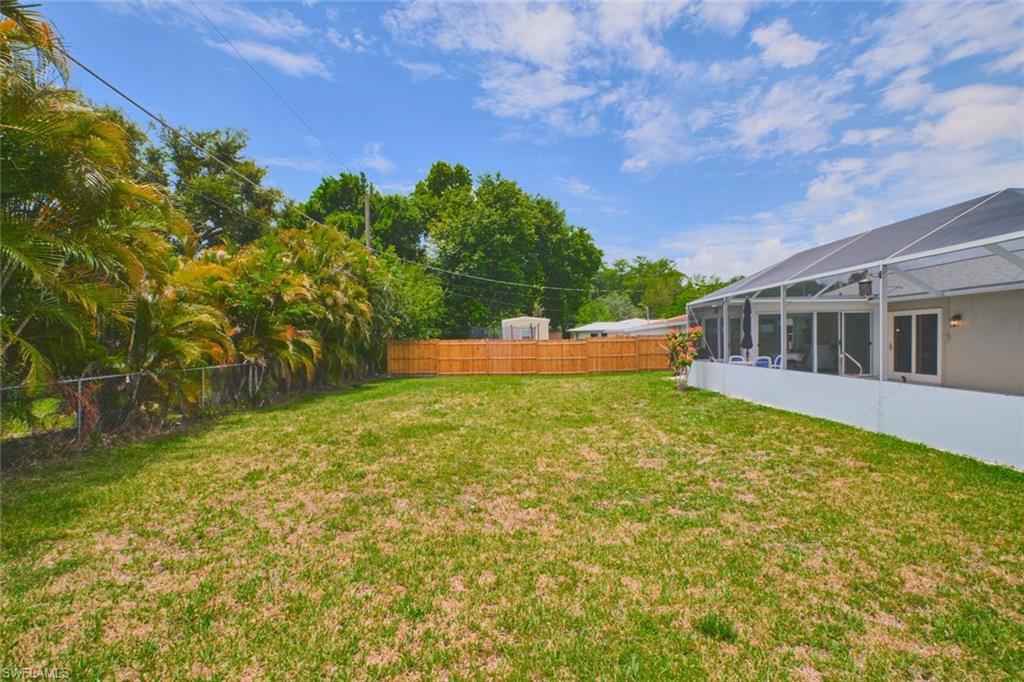 FORT MYERS SHORES - Residential