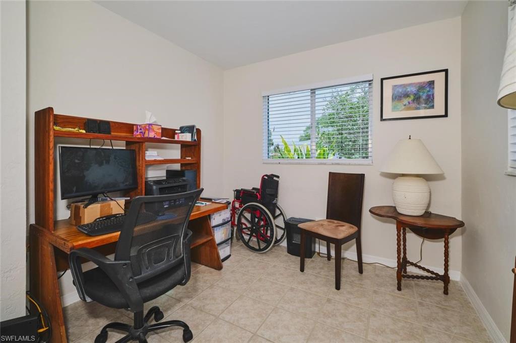 FORT MYERS SHORES - Residential