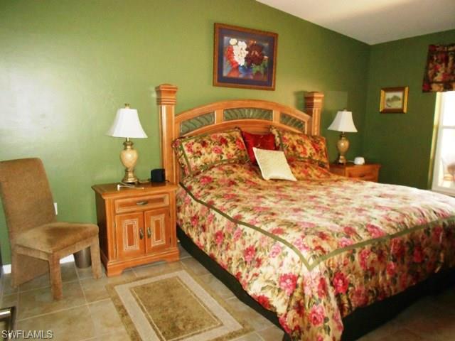TWIN LAKES - Residential
