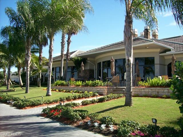 TWIN LAKES - Residential