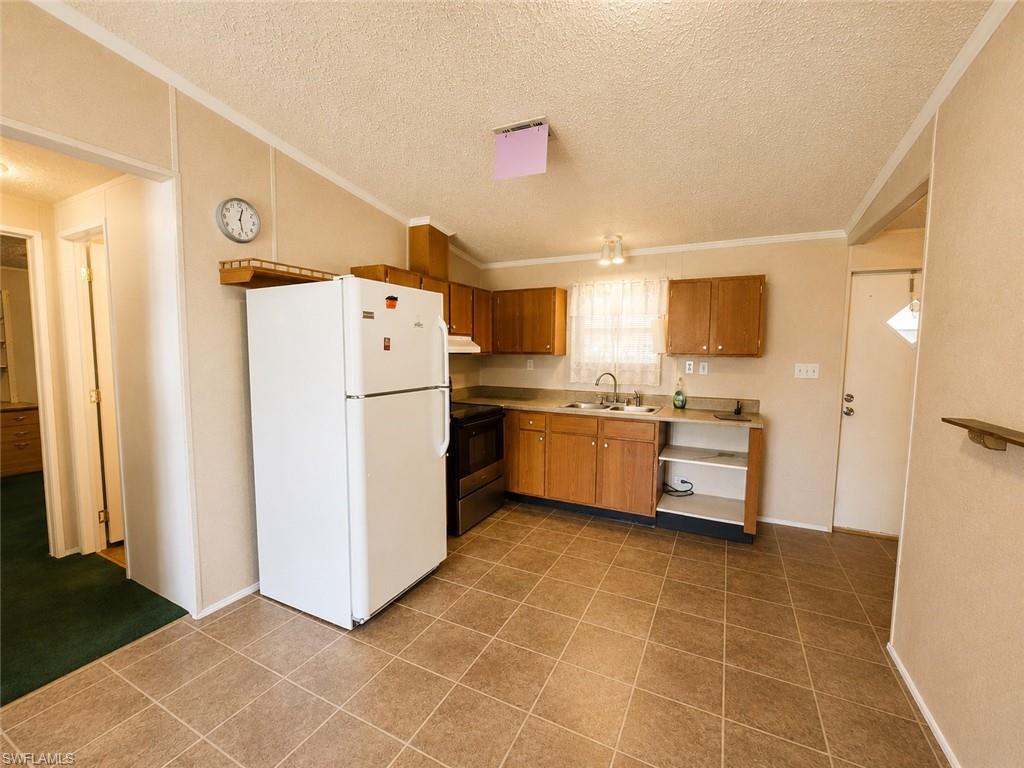 SPRING WOODS M/H SUBD - Residential