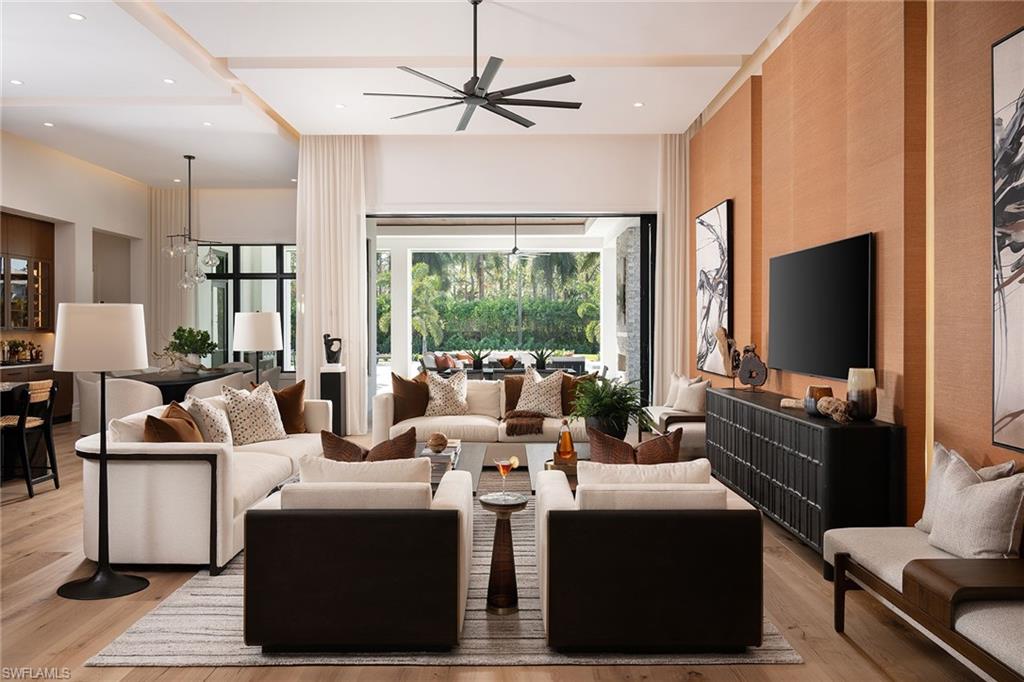 SILVER OAK NAPLES - Residential