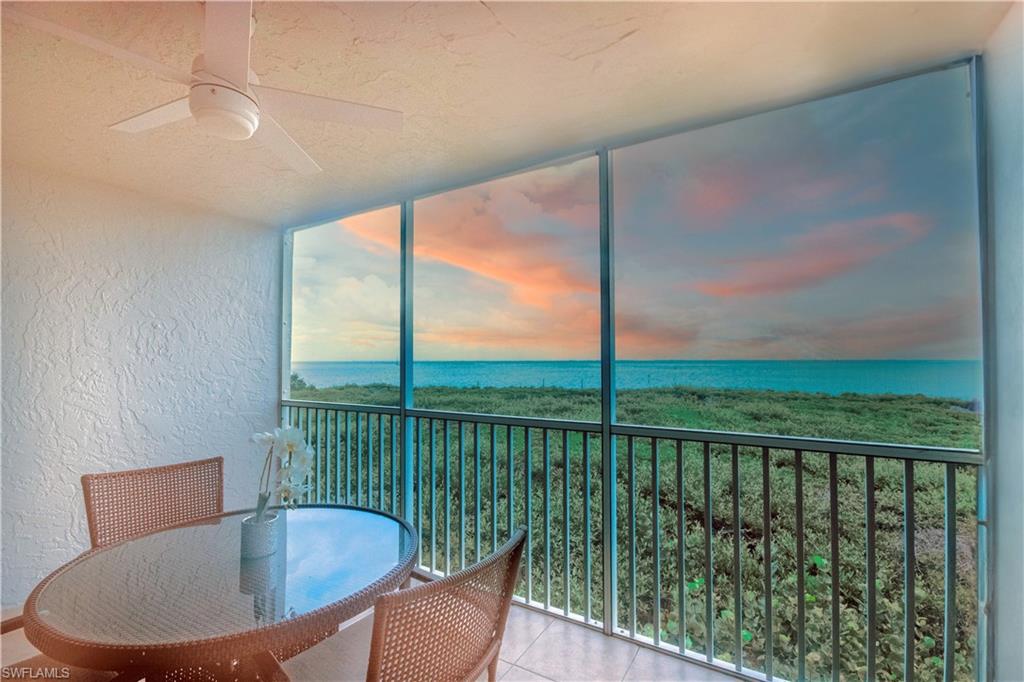 BAYSIDE VILLAS - Residential