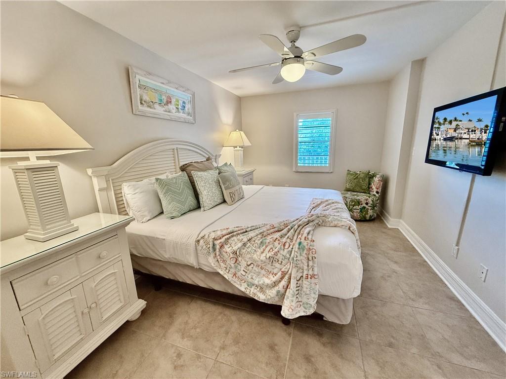 BAYSIDE VILLAS - Residential