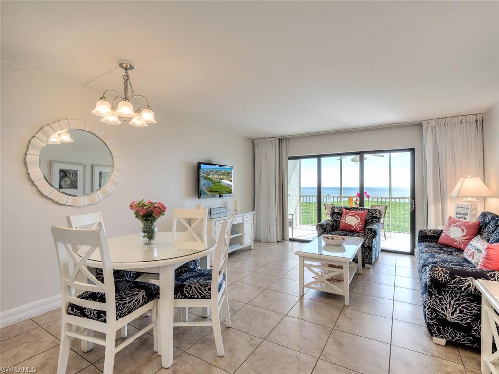 BAYSIDE VILLAS - Residential