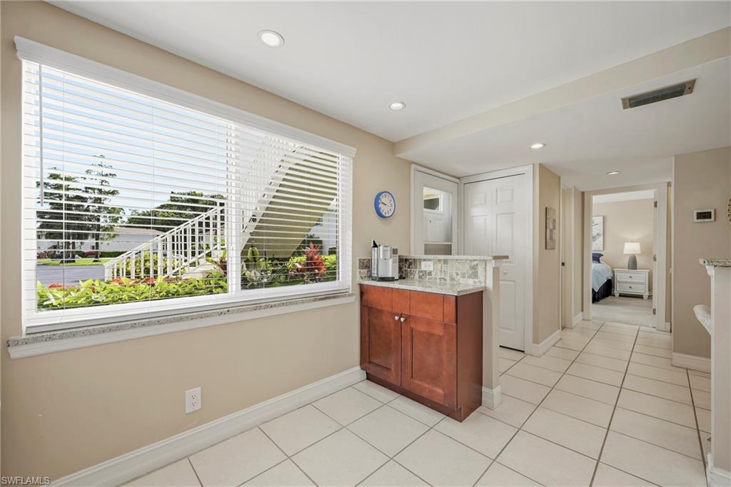 GLADES COUNTRY CLUB - Residential