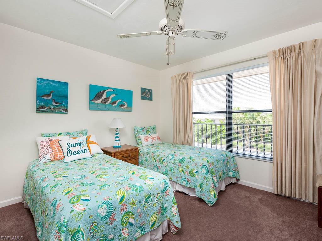 DAVIS COURT CONDO - Residential