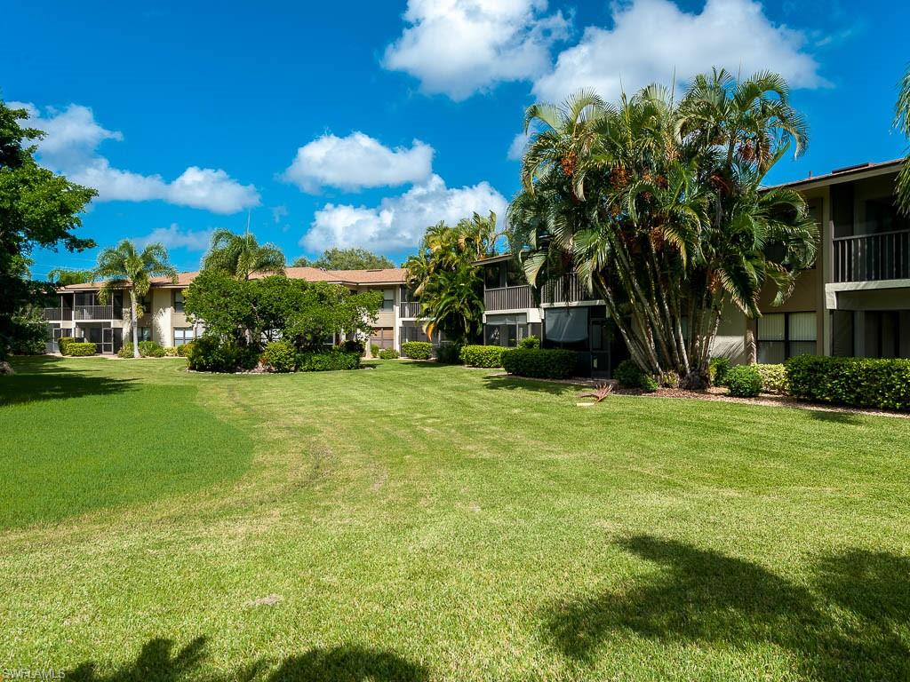 DAVIS COURT CONDO - Residential