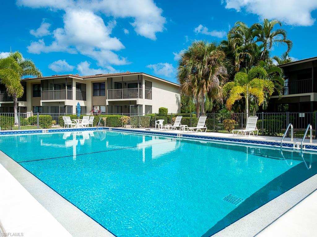 DAVIS COURT CONDO - Residential