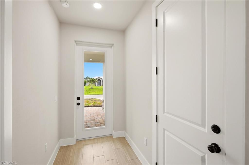 CAPE CORAL - Residential Lease