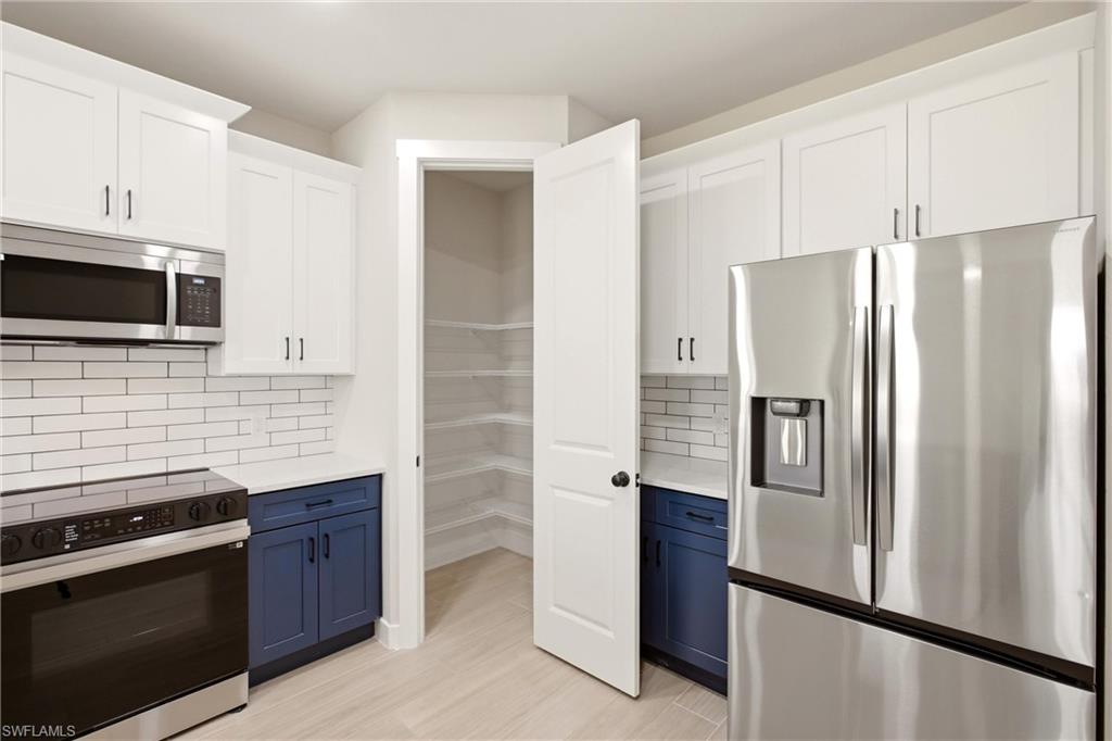 CAPE CORAL - Residential Lease