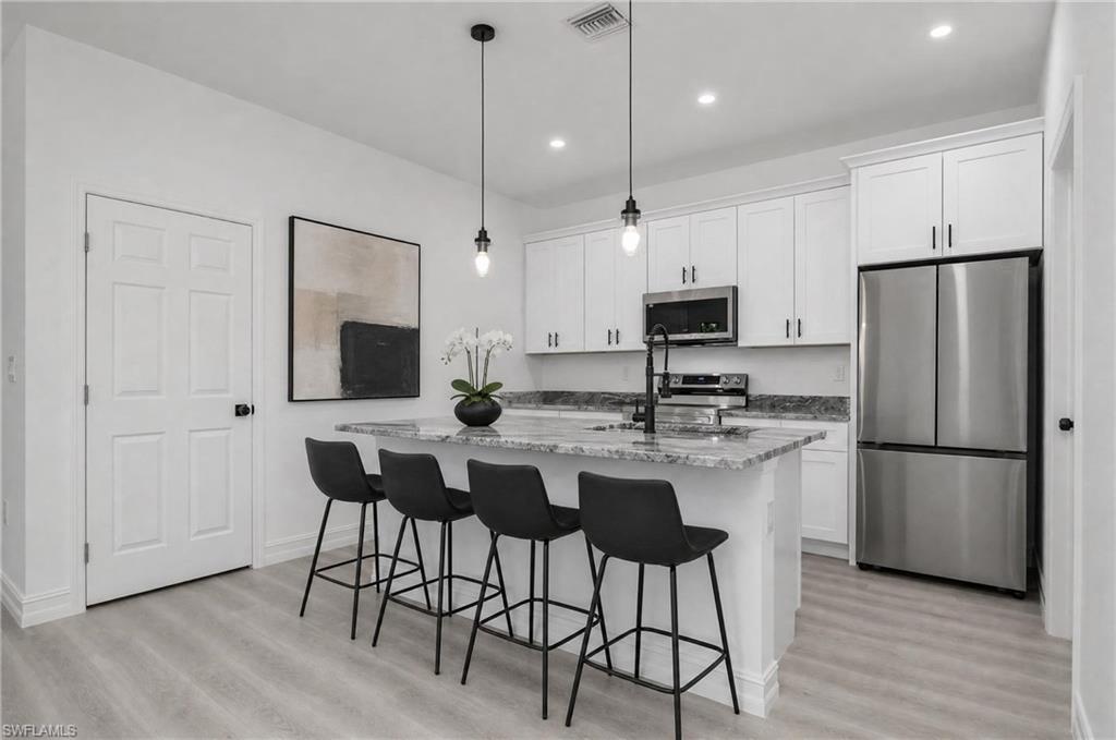 FORT MYERS SHORES - Residential