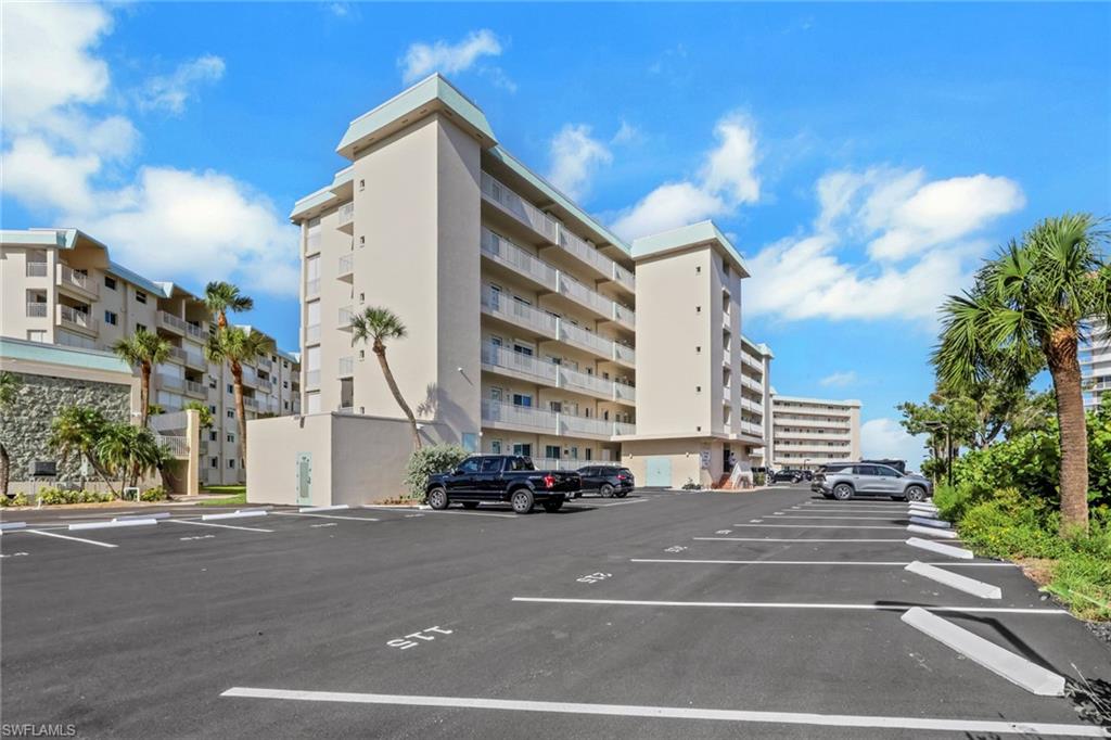 LEONARDO ARMS - Residential Lease