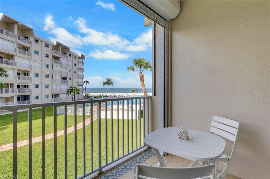 LEONARDO ARMS - Residential Lease