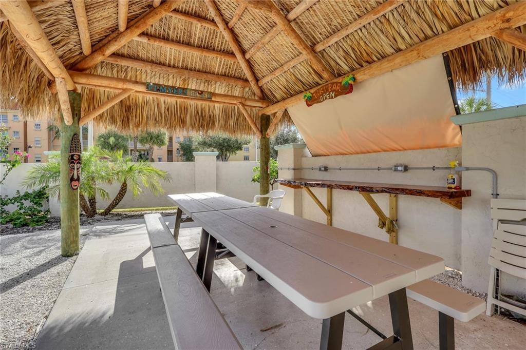 LEONARDO ARMS - Residential Lease