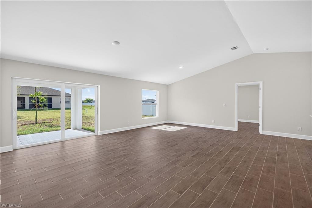 CAPE CORAL - Residential