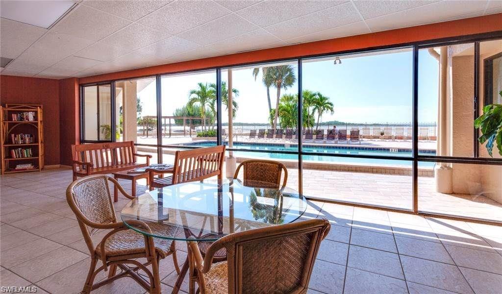 CARLOS POINTE - Residential