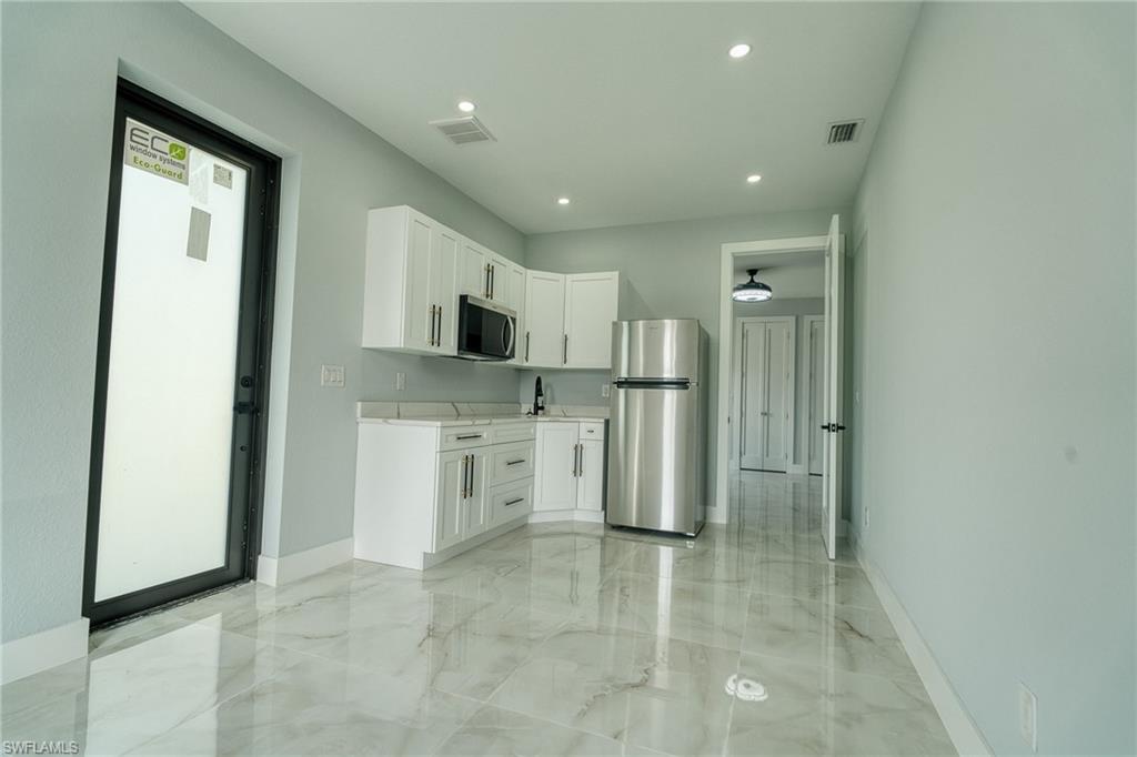 PORT CHARLOTTE - Residential
