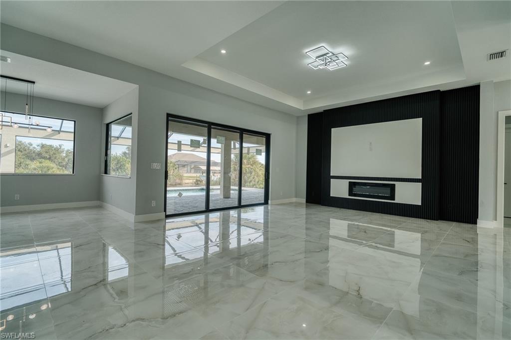 PORT CHARLOTTE - Residential
