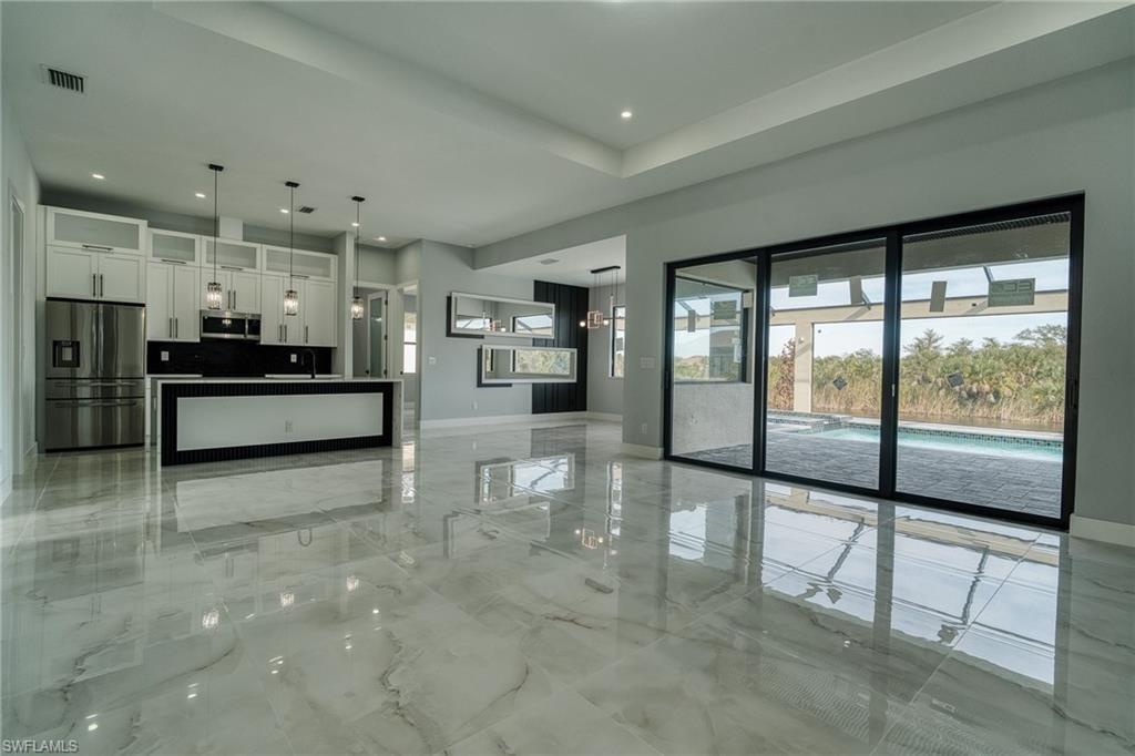 PORT CHARLOTTE - Residential