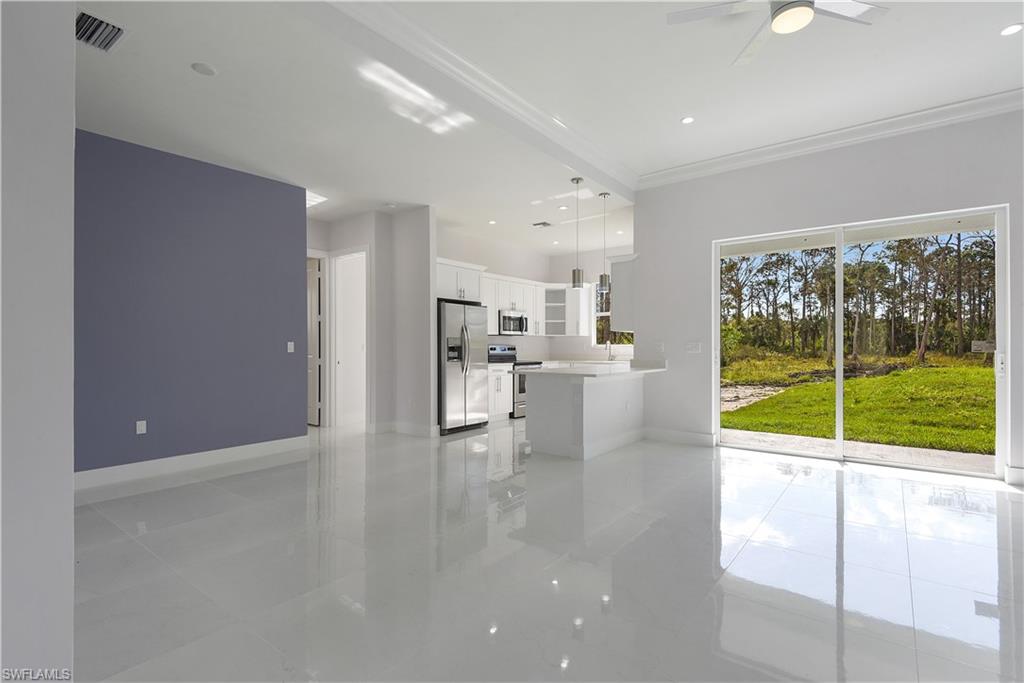 GOLDEN GATE ESTATES - Residential