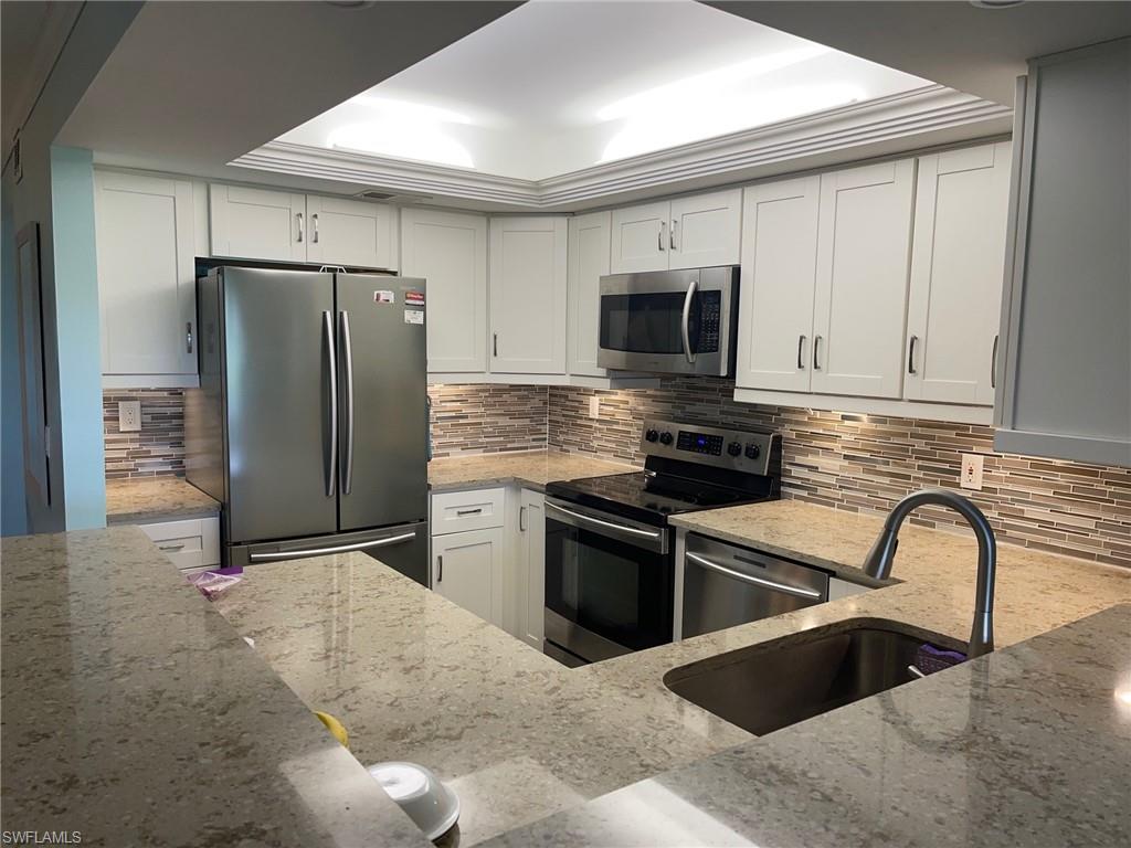 OAKMONT VILLAGE - Residential