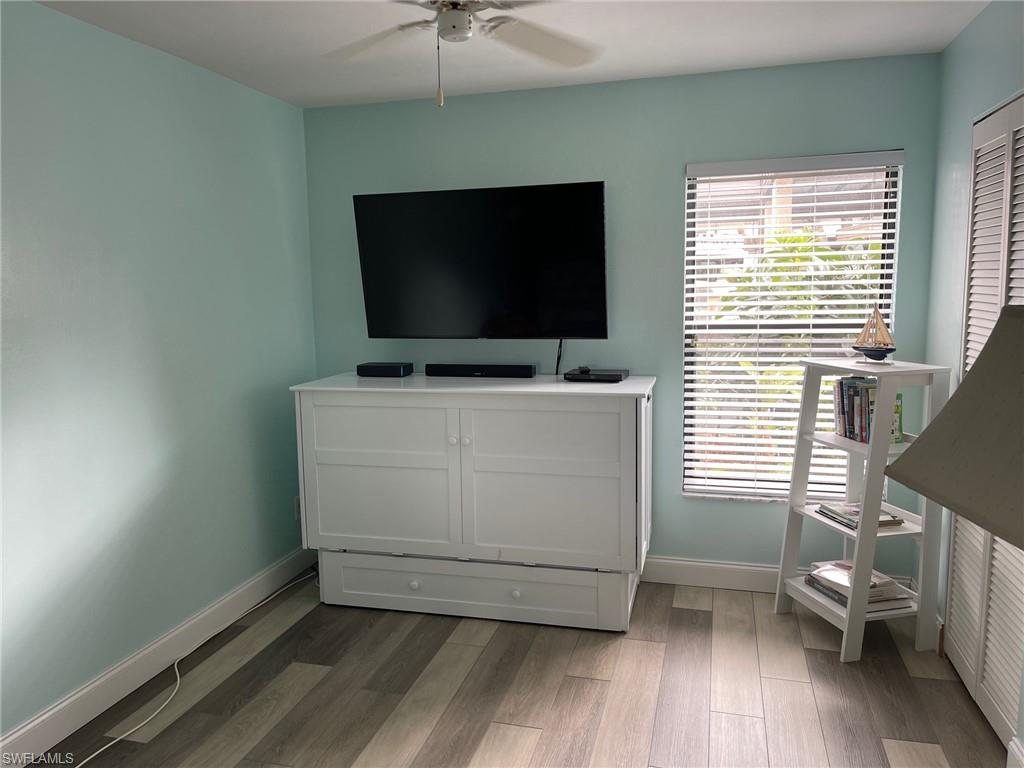 OAKMONT VILLAGE - Residential