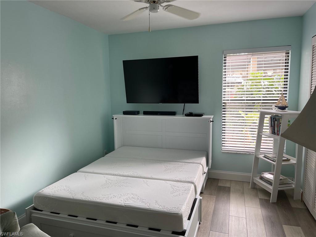 OAKMONT VILLAGE - Residential