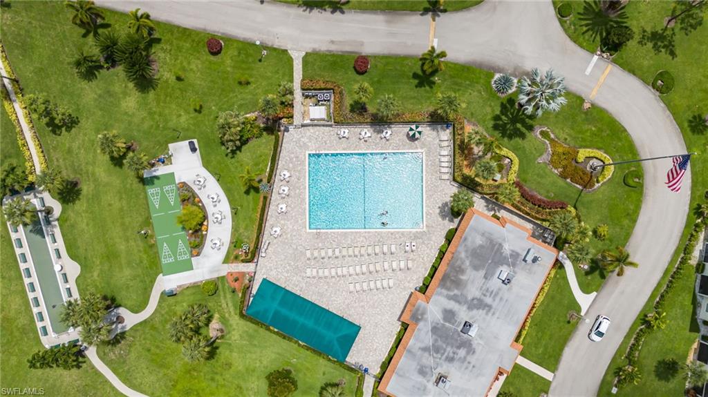 FAIRWAYS CONDO - Residential
