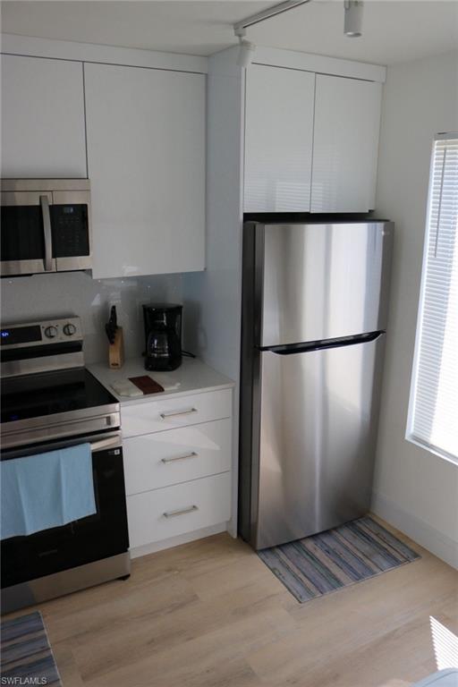 ESTUARY I - Residential Lease