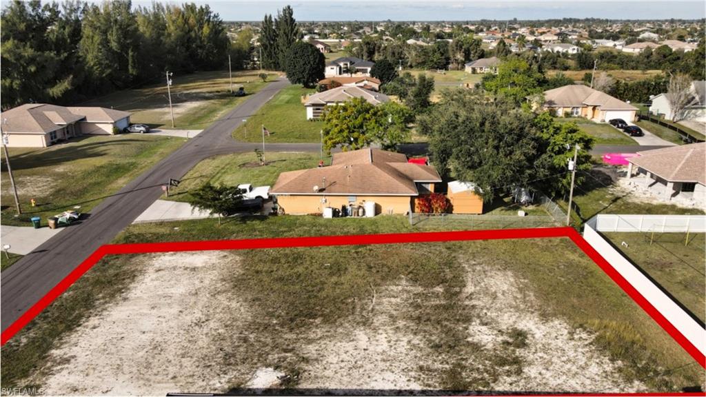 CAPE CORAL - Land