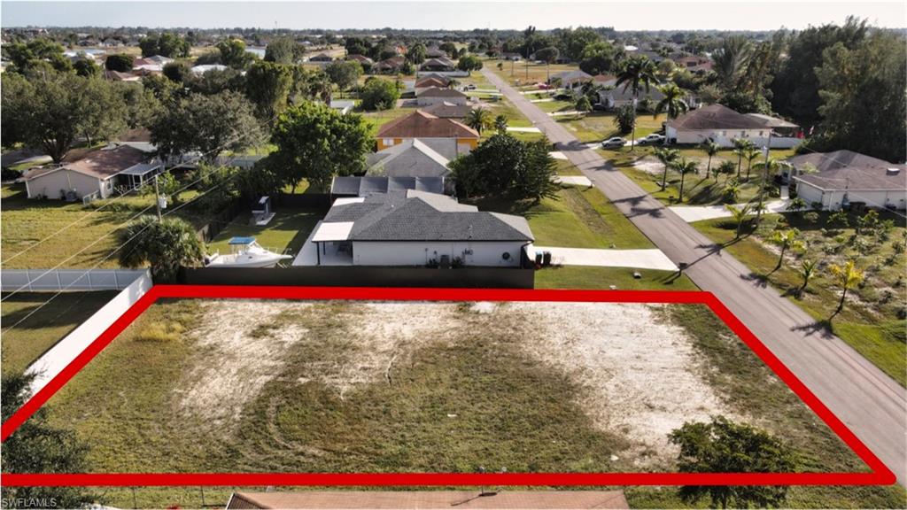 CAPE CORAL - Land