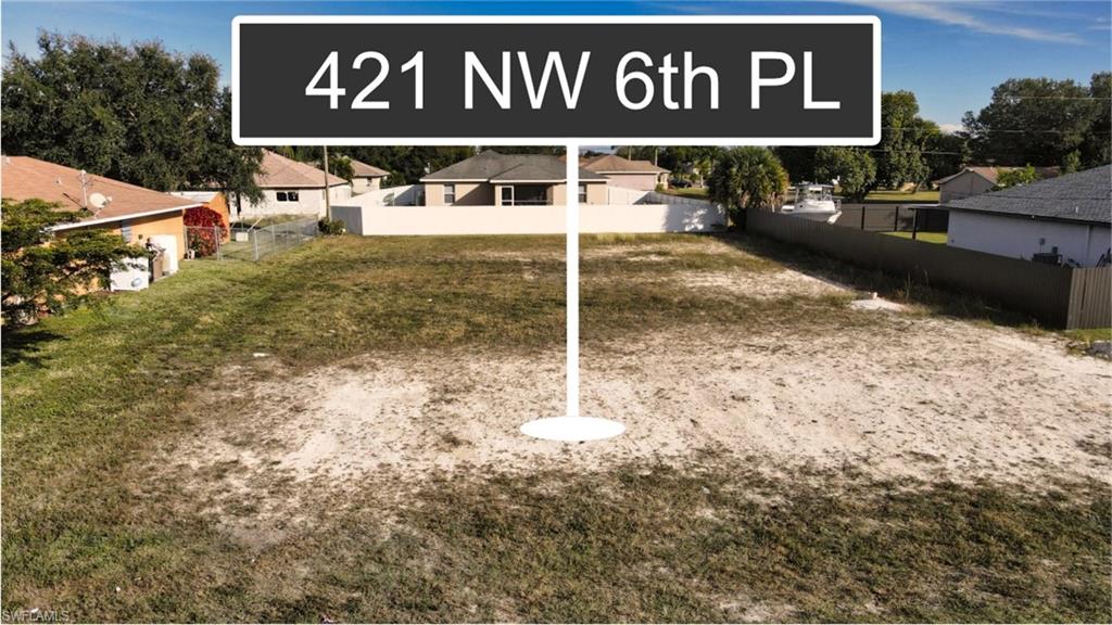 CAPE CORAL - Land