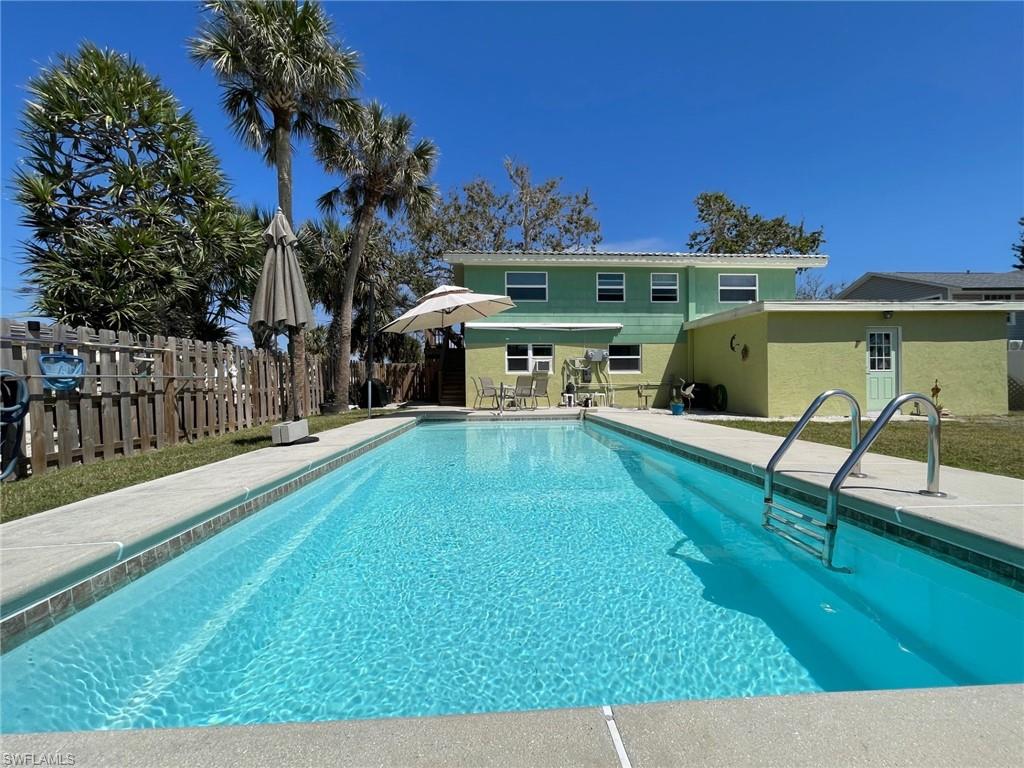 GULF HEIGHTS - Residential Income