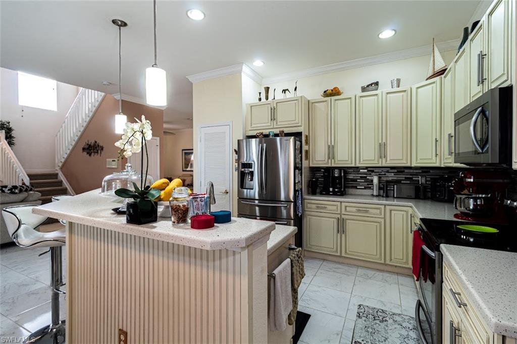CORAL LAKES - Residential