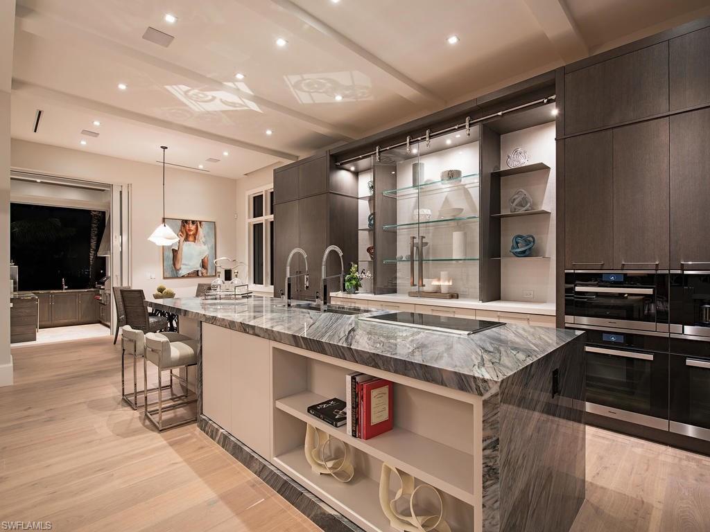 AQUALANE SHORES - Residential