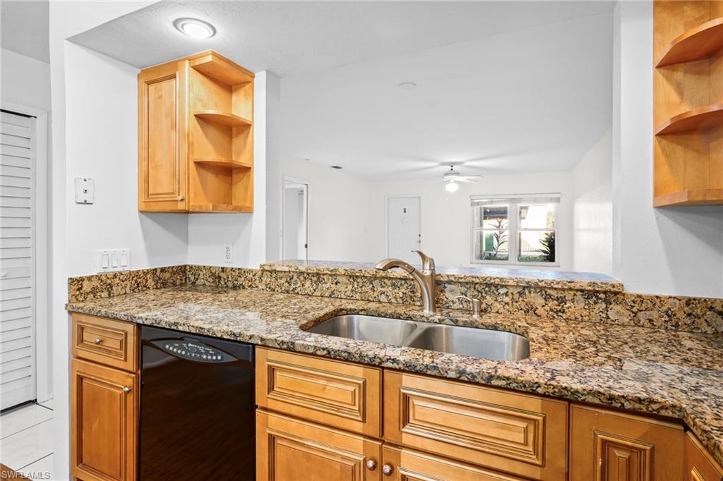 CLUB AT CRYSTAL LAKE CONDOMINIUM - Residential