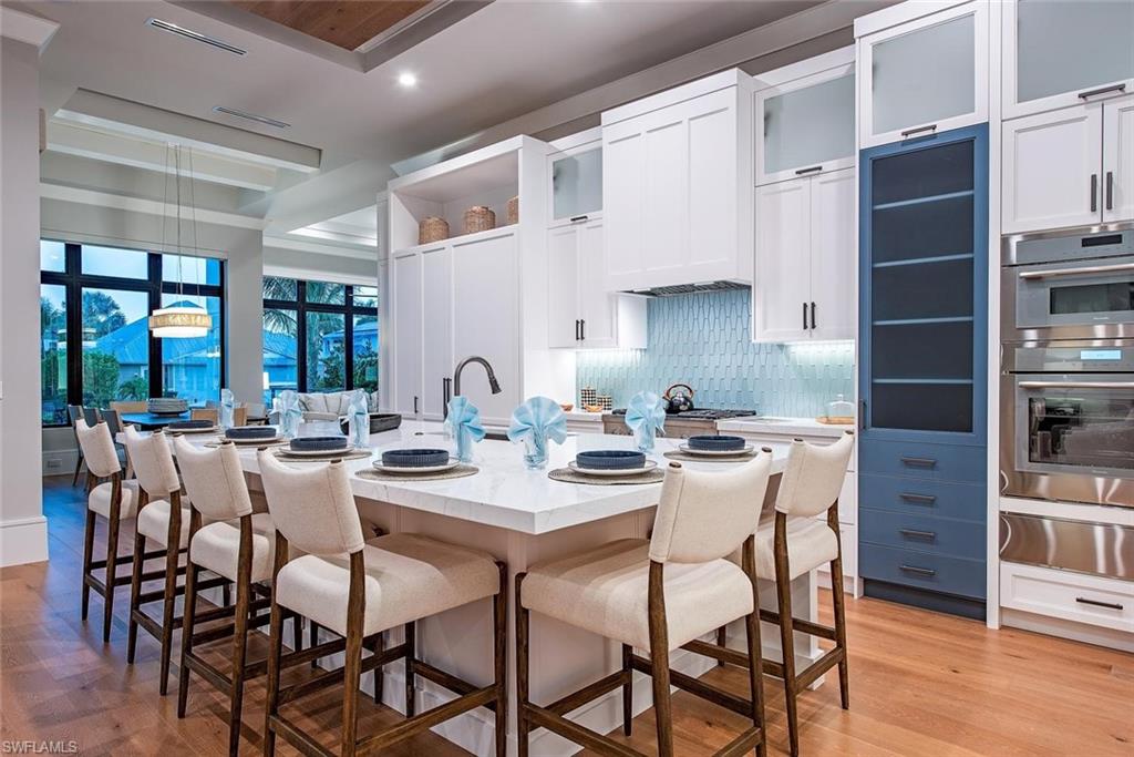 GOLDEN SHORES - Residential