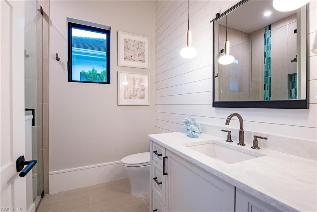 GOLDEN SHORES - Residential